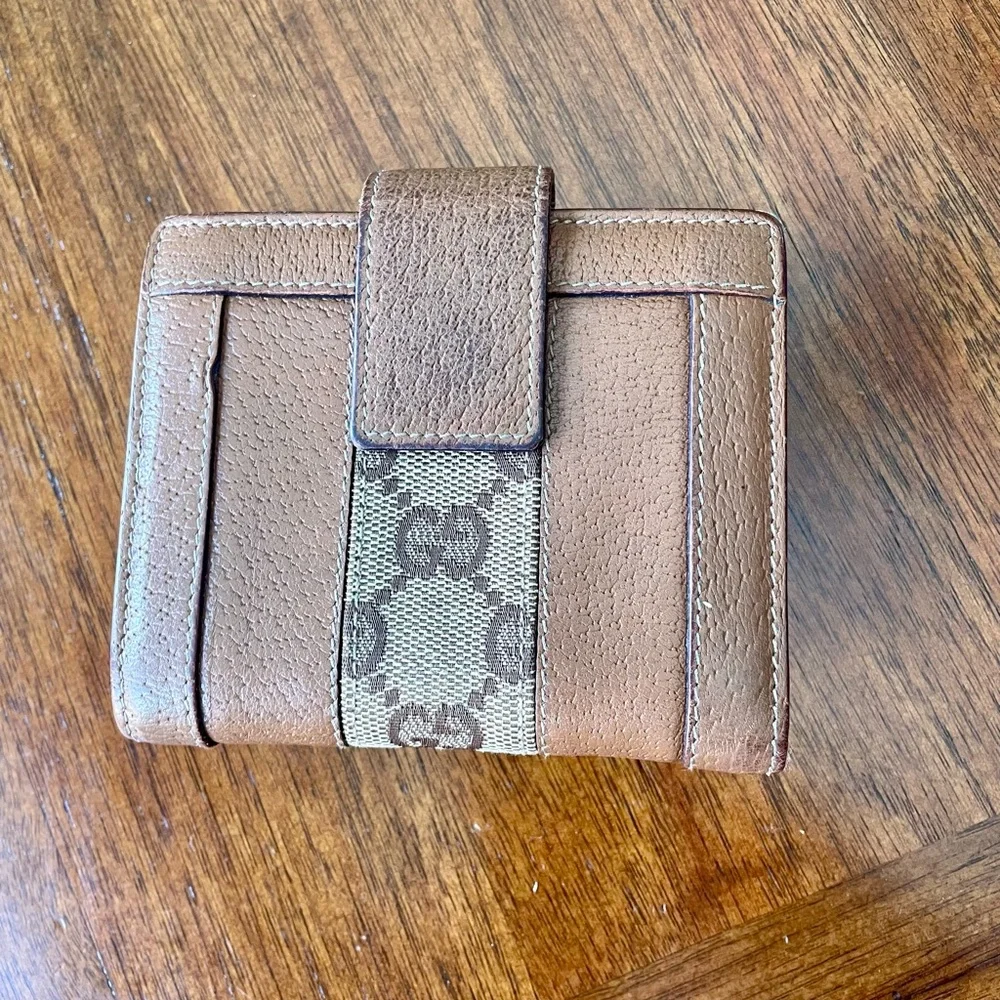 Vintage Gucci Striped Monogram Studded Compact Wallet - Picture 3 of 10